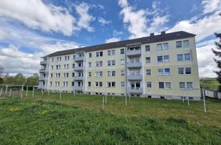 Wohnung kaufen in 09569 Oederan, Wohnen in schöner Lage: Eigentumswohnung mit Balkon in Gahlenz!