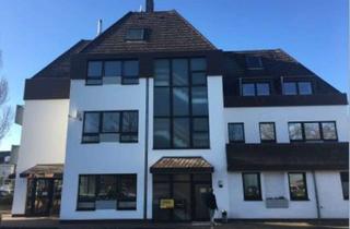 Wohnung kaufen in 37603 Holzminden, Helle Wohnung zentral gegenüber der Fachhochschule gelegen mit Stellplatz