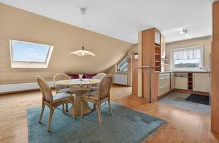 Wohnung kaufen in 76703 Kraichtal, Ideal für Singles oder Paare! Gemütliche DG-Wohnung mit Balkon und Garage