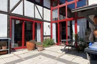 Wohnung kaufen in 72667 Schlaitdorf, Liebhaberobjekt! Außergewöhnliche 4-Zi-Maisonettewohnung mit Terrasse in Schlaitdorf!