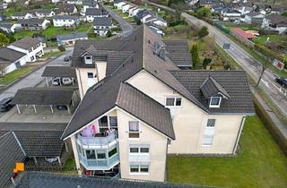 Wohnung kaufen in 51674 Wiehl, Helle & barrierefreie Dachgeschosswohnung mit zwei sonnigen Loggien in Wiehl-Drabenderhöhe