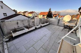 Wohnung kaufen in Dekan-Stark-Straße 13, 92318 Neumarkt, Exklusive Terrassenwohnung in Neumarkt: 24 m² Panorama-Oase & 160 m² Privatgarten!