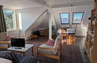 Wohnung kaufen in 45134 Stadtwald, E-Stadtwald: Äußerst charmante und gemütliche Dachgeschosswohnung in traumhafter Wohnlage!