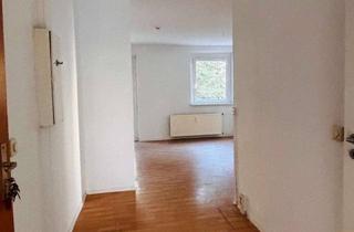 Wohnung mieten in Neuer Friedberg 36, 98527 Suhl, Viel Platz im Erdgeschoss - geräumige 4-Raum-Wohnung mit Balkon