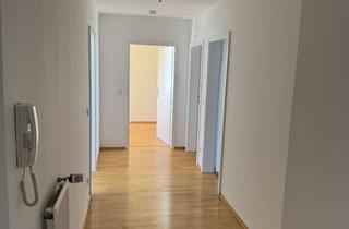 Wohnung mieten in Erich-Kästner-Straße 21, 80796 Schwabing-West, Wohnung in Schwabing-West: 3 Zimmer, frisch saniert