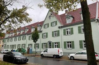 Wohnung mieten in Albert-Einstein-Straße 28, 06237 Leuna, Große Familienwohnung mit Balkon und Stellplatz in Leuna!Zweitbezug nach Kernsanierung