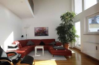 Wohnung mieten in Paradeisstraße 38, 82362 Weilheim, Lichtdurchflutete Dachgeschoss-Galeriewohnung mit Alpenblick