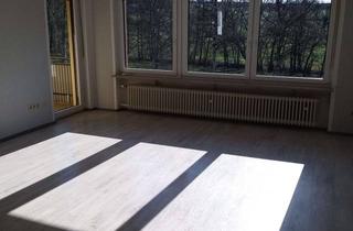 Wohnung mieten in Freiherr-Vom-Stein-Str. 32, 65520 Bad Camberg, Helle 4-Zimmer Wohnung mit Balkon im 2. OG in Bad Camberg