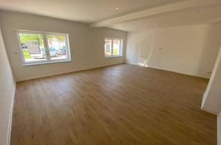Wohnung mieten in Talstraße, 06258 Schkopau, großzügige 3-Zimmer-Wohnung, große Küche, Wanne, Dusche, 35 m² großes Wohnzimmer, Hobbyraum