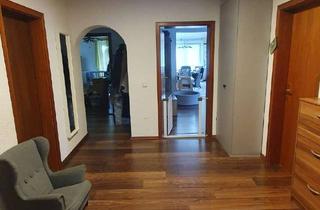 Wohnung mieten in Tiergartenweg, 76689 Karlsdorf-Neuthard, Helle 5,5-Zimmer-Wohnung mit Balkon in Karlsdorf-Neuthard