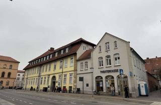Wohnung mieten in Schloßplatz, 29221 Celle, Behindertengerechtes Wohnen am Schloßplatz #Altbaucharakter #Lehmdecken #Aufzug