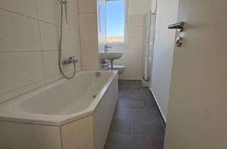 Wohnung mieten in Bert-Heller-Straße 24, 38855 Wernigerode, Sanierte 4-Raum-Wohnung in der Burgbreite