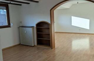 Wohnung mieten in 76593 Gernsbach, Großzügige 3-Zimmer-Dachgeschosswohnung mit Balkon & Einbauküche in zentraler Lage