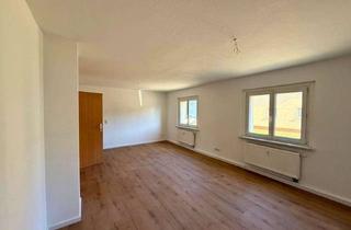 Wohnung mieten in Uhlandstraße, 04442 Zwenkau, Erstbezug nach Renovierung - großzügige 3Z Wohnung in toller Lage - Zwenkau