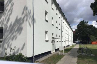 Wohnung mieten in Fridtjof-Nansen-Str., 23566 St. Gertrud, Modernisierte 2,5-Zimmer-Wohnung mit Balkon