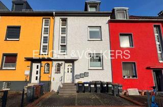 Haus kaufen in 28239 Oslebshausen, Reihenmittelhaus mit 3 Wohneinheiten, Balkon und Garten