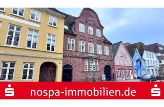 Mehrfamilienhaus kaufen in 24937 Altstadt, Denkmalgeschütztes Mehrfamilienhaus – mit 6 Wohneinheiten, 2 Garagen und 2 PKW-Stellplätzen