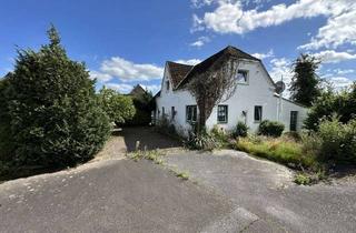 Haus kaufen in Brodauer Straße, 23730 Schashagen, Wohnhaus + Nebengebäude mit Investitionsbedarf in Ostseenähe