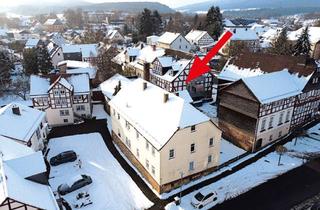 Mehrfamilienhaus kaufen in Schloßstraße, 34632 Jesberg, Mehrfamilienhaus mit 3 WE im Zentrum von Jesberg - leerstehend