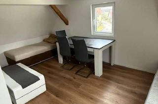 Haus kaufen in 97215 Uffenheim, Renditestarkes Investment: Teilsaniertes Monteurobjekt mit 11-14 % Rendite & PV-Autarkie