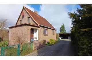 Einfamilienhaus kaufen in 19073 Stralendorf, Einfamilienhaus mit schönem Grundstück, voll unterkellert, Doppelcarport und Kaminofen