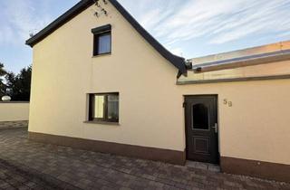 Einfamilienhaus kaufen in 06179 Teutschenthal, Einfamilienhaus mit großem Poolhaus, Doppelgarage und vielseitigem Grundstück