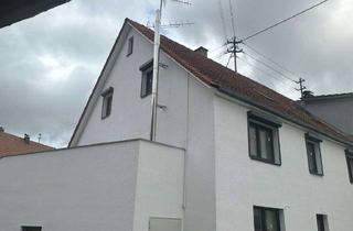 Reihenhaus kaufen in Hauptstrasse 51, 72539 Pfronstetten, Exklusives Reihenhaus mit Einliegerwohnung in Pfronstetten – 210 m² Wohnfläche, 8 Zimmer