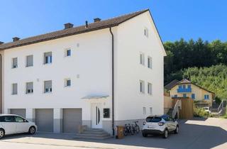Haus kaufen in 87616 Marktoberdorf, MFH mit 2 großen Wohnungen à 110 m² – Garten, Balkon, 3 Garagen