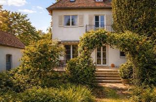 Haus mieten in 90763 Fürth, Traumhafte Stadtrandvilla in Bestlage in Fürth - Private Oase mit großem Garten!