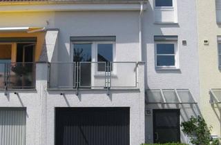 Haus mieten in Wackersteinweg 15, 72124 Pliezhausen, Ruhig gelegenes Reihenhaus mit Balkon, Terrasse und Garten - Ideal für die Familie!