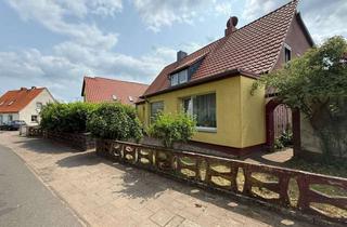 Anlageobjekt in Fliederweg, 31622 Heemsen, Gepflegtes Mehrfamilienhaus mit 7 Wohneinheiten & optionalem Baugrundstück in Heemsen