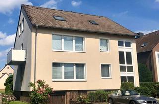 Anlageobjekt in 30827 Garbsen, Attraktives 3-Familienhaus mit Garage und Stellplätzen auf großem Grundstück - keine Käuferprovision