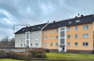 Anlageobjekt in 31787 Hameln, Wohnen unterm Dach: 77qm, 3 Zimmer, Klütberg-Blick