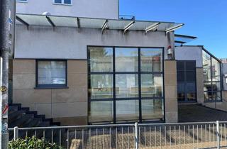 Geschäftslokal mieten in Siebenmorgen 19, 51427 Bergisch Gladbach, Refrath, 60 qm-Ladenlokal mit architektonischem Schick, direkt am Peter-Bürling-Platz. Frei