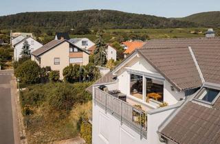 Wohnung kaufen in 67146 Deidesheim, Ganz oben mit Fernblick - Bezugsfreie Dachwohnung mit Sonnenterrasse!