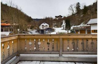 Wohnung kaufen in 83684 Tegernsee, Elegante Wohnung mit großer Terrasse am Alpbach in Tegernsee