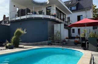 Doppelhaushälfte kaufen in 66115 Saarbrücken, Elegantes 2-Familienhaus - Wohnkomfort in bevorzugter Lage