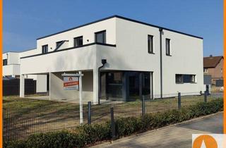 Doppelhaushälfte kaufen in Postweg 4a, 33790 Halle, Bereits BEZUGSFERTIG gebaut! Design-DHH auf 350qm Südgrundstück