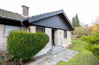 Haus kaufen in Hüttendorfer Weg 22, 90768 Vach, Gepflegter Bungalow I Großer Hobbyraum I Herausragende Lage