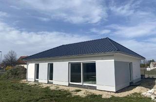 Haus kaufen in Ponnsdorfer Weg, 03249 Sonnewalde, Preisreduziert, provisionsfrei, Charmanter Bungalow inkl. Grundstück in Sonnewalde-Münchhausen!