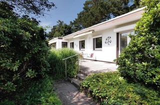 Haus kaufen in 29313 Hambühren, Zwei freistehende Bungalows auf großem Grundstück