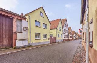 Haus kaufen in 76831 Heuchelheim-Klingen, ++ Großzügiges Anwesen mit 2 Wohnhäusern, Halle, Hof und großem Gartengrundstück ! ++