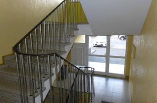 Anlageobjekt in 50389 Wesseling, Kaufen und einziehen oder vermieten: Renovierte 2-Zimmer-Wohnung mit Balkon in WESSELING - KELDENICH