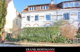 Anlageobjekt in 22335 Fuhlsbüttel, Vermietetes & charmantes 3-Parteien-Haus in Hamburg-Fuhlsbüttel