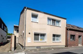 Einfamilienhaus kaufen in 50127 Bergheim, Vielseitiges Einfamilienhaus mit drei Wohneinheiten und großem Grundstück in attraktiver Lage!