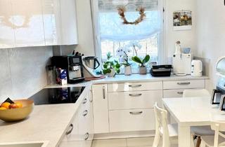 Wohnung kaufen in 73529 Schwäbisch Gmünd, Top Renovierte 4 Z EG Wohnung mit Garage Hochwert. Ausstattung