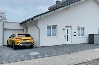 Wohnung kaufen in 41836 Hückelhoven, Hückelhoven - Doppelhaus Bungalow