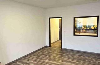 Wohnung kaufen in 01662 Meißen, Meißen - 2 Zimmer Wohnung mit Balkon im 3. OG in Meißen, provisionsfrei zu