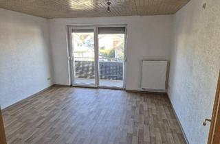 Wohnung kaufen in 97199 Ochsenfurt, Ochsenfurt - Gepflegte 4-Zimmer-Wohnung mit Balkon und Garage in Ochsenfurt