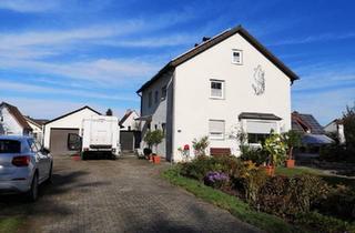 Haus kaufen in 84478 Waldkraiburg, Waldkraiburg - Haus mit großem Grundstück zu verkaufen